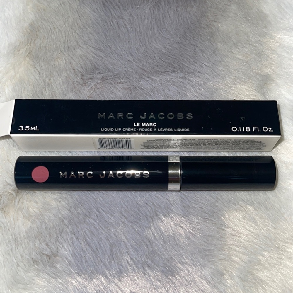 - Marc Jacobs Beauty Le Marc Liquid Lip Creme